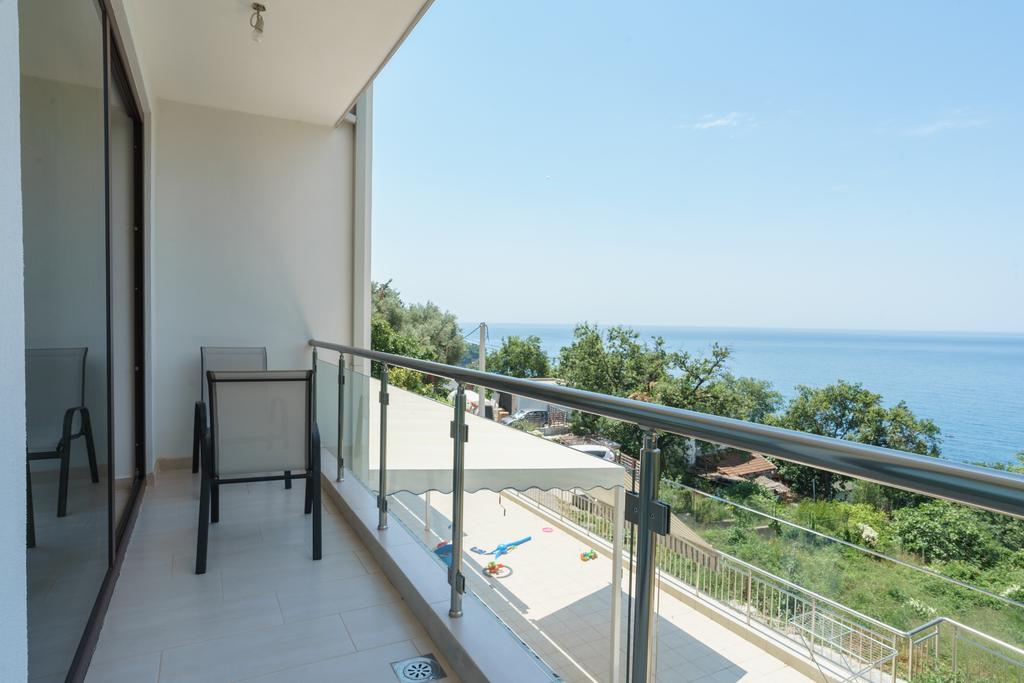 Apartment Superseaview Sutomore Eksteriør bilde